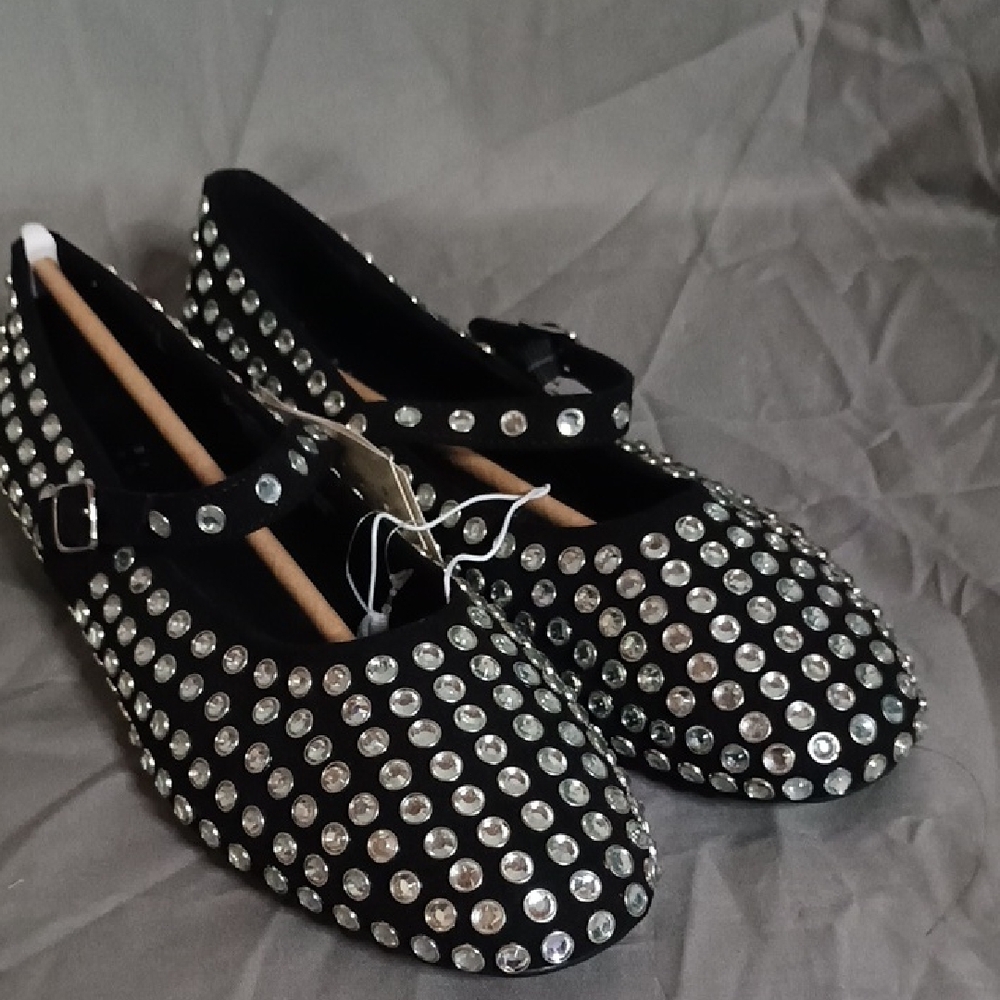 a new day Black Flats with Silver Studs - Picture 1 of 4